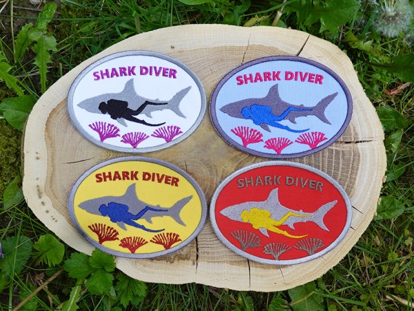 Aufnäher Shark Diver - 4 Farben zur Auswahl